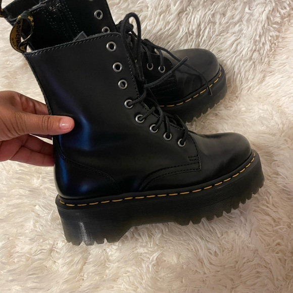 Dr.Martens Jadon Boot - Picture 3 of 7